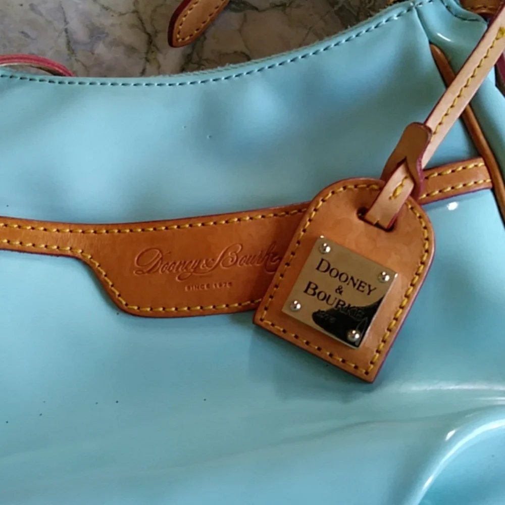 Dooney & Bourke crossbody bag
